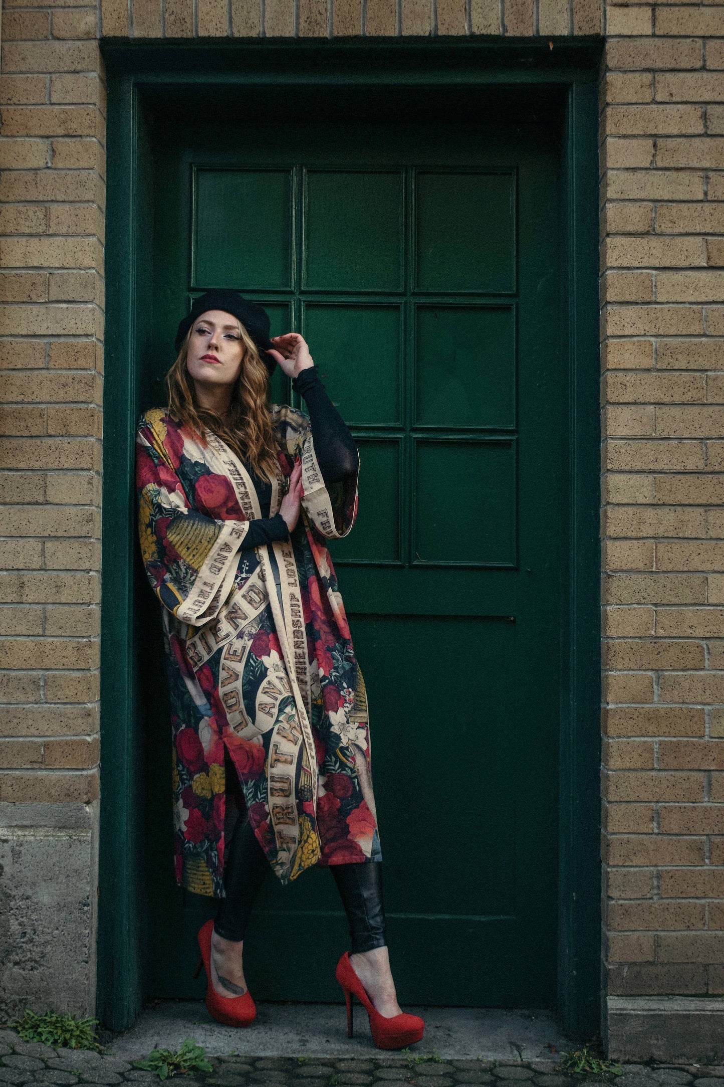 Friendship Love & Truth Opera Duster Kimono Robe: Classic