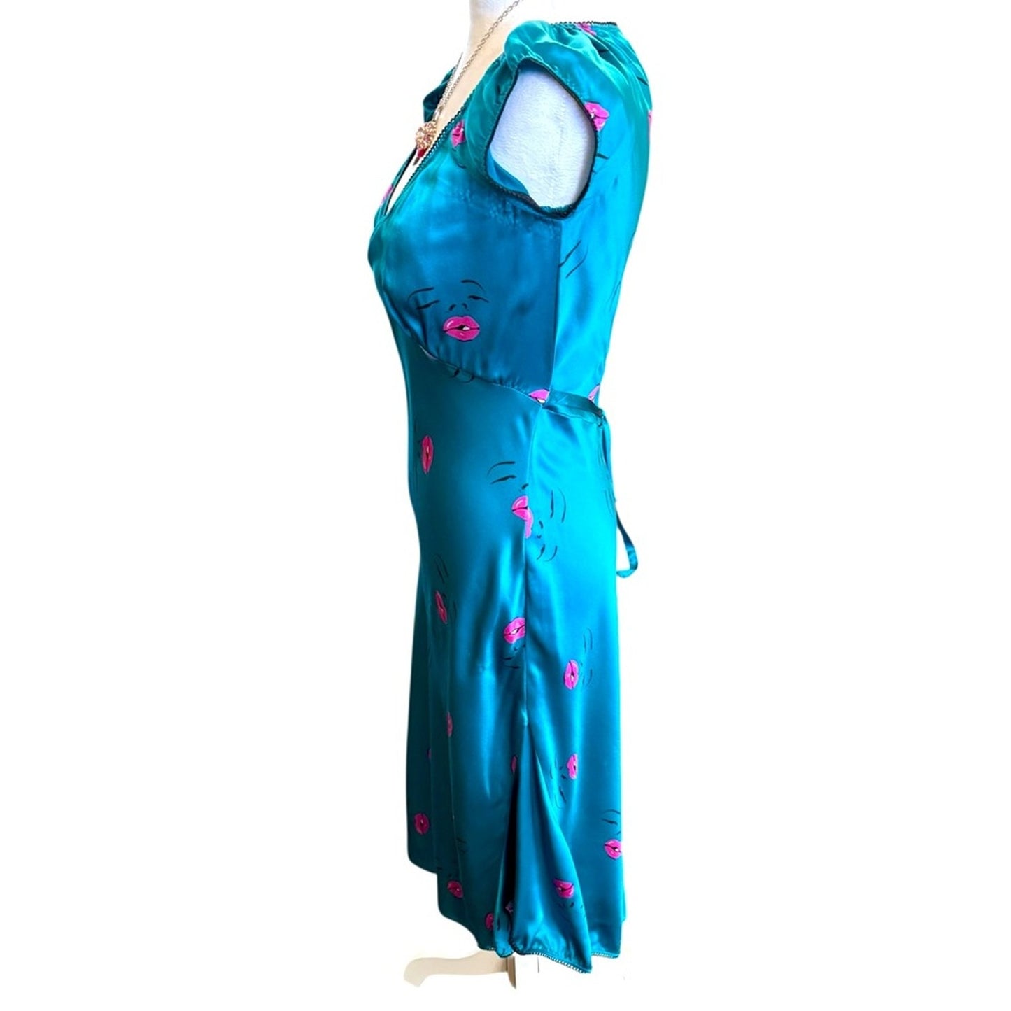 Betsey Johnson Unique Ultra Rare Marylin Wink Silk Dress READ DESc Small Flaw Size 10