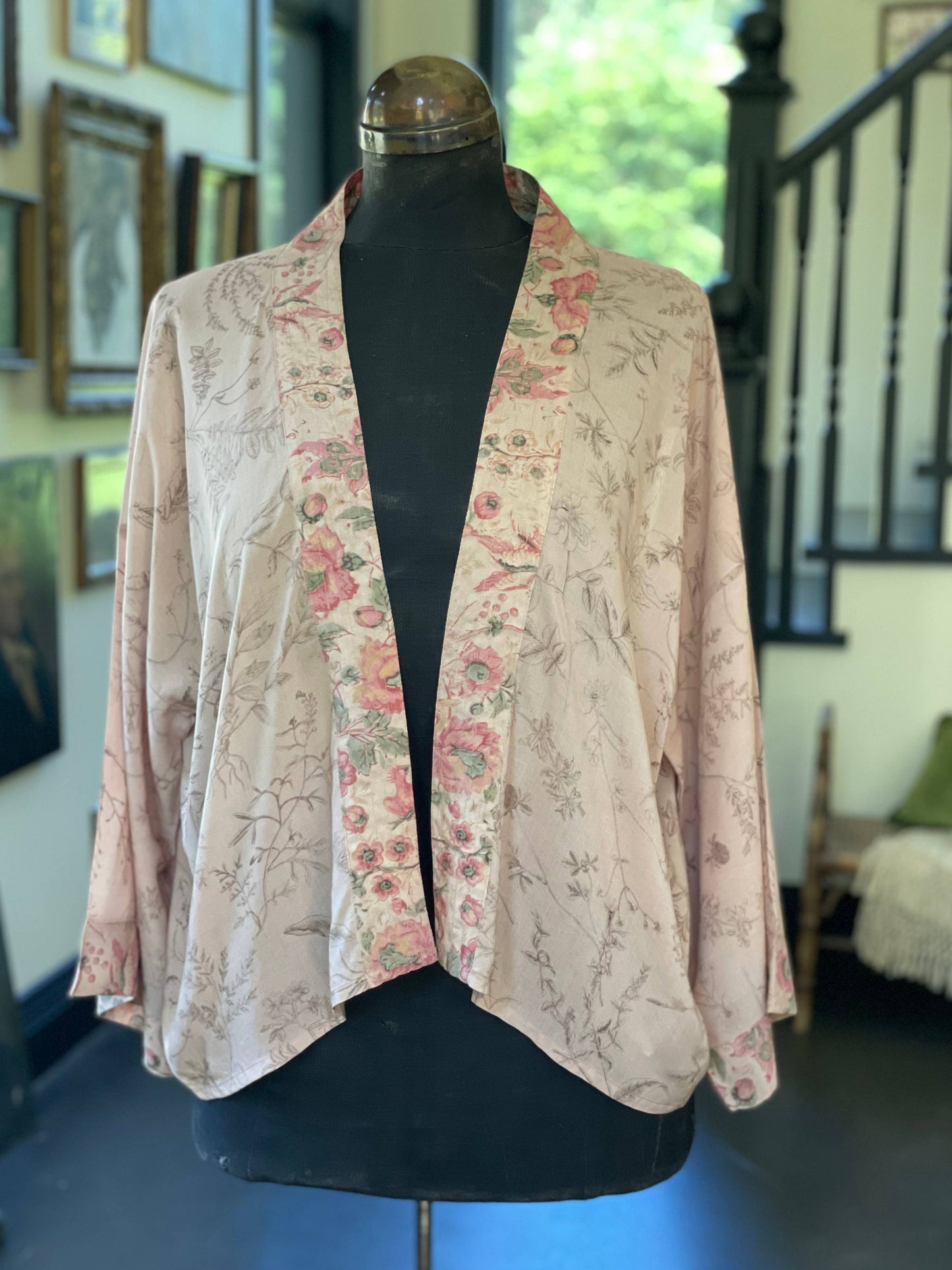 Map of My Heart Pixie Duster Cropped Kimono w/ Heart