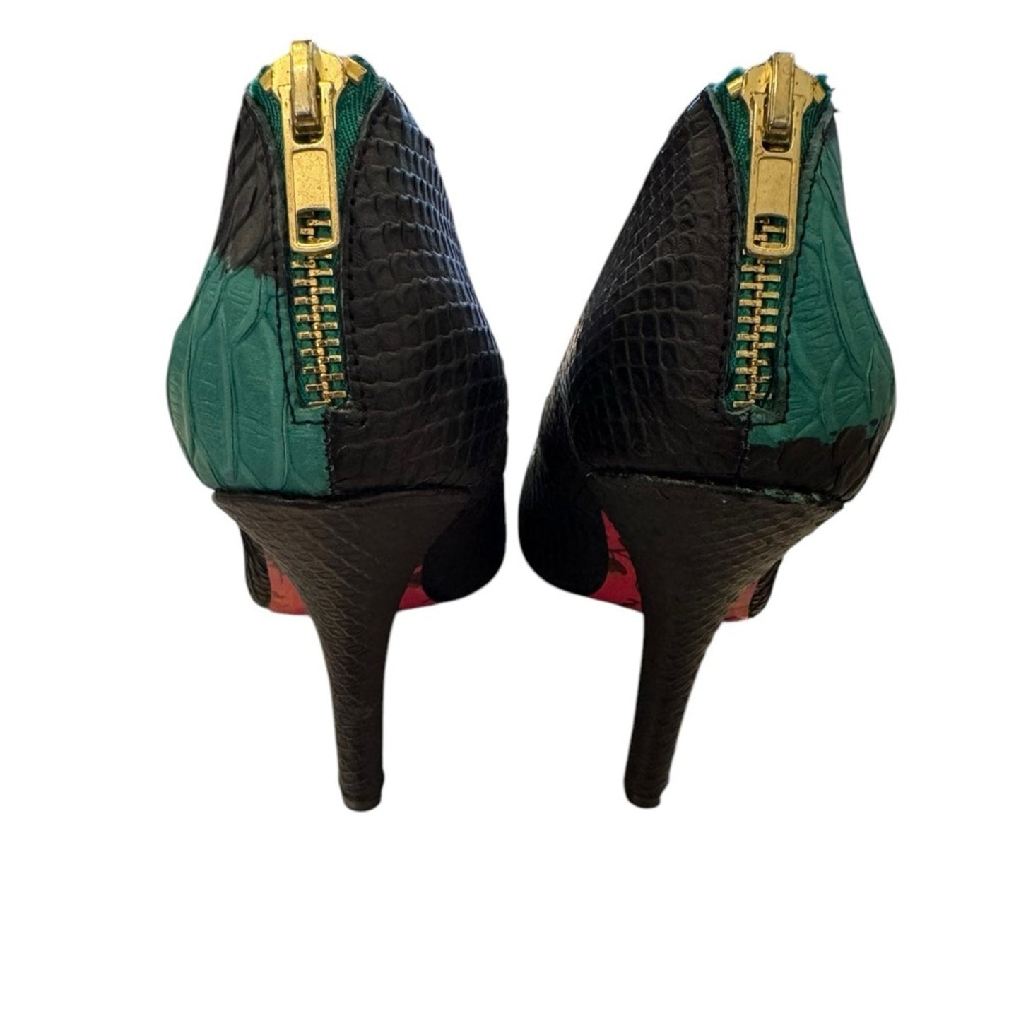 Betsey Johnson Leather High Heel
shoes