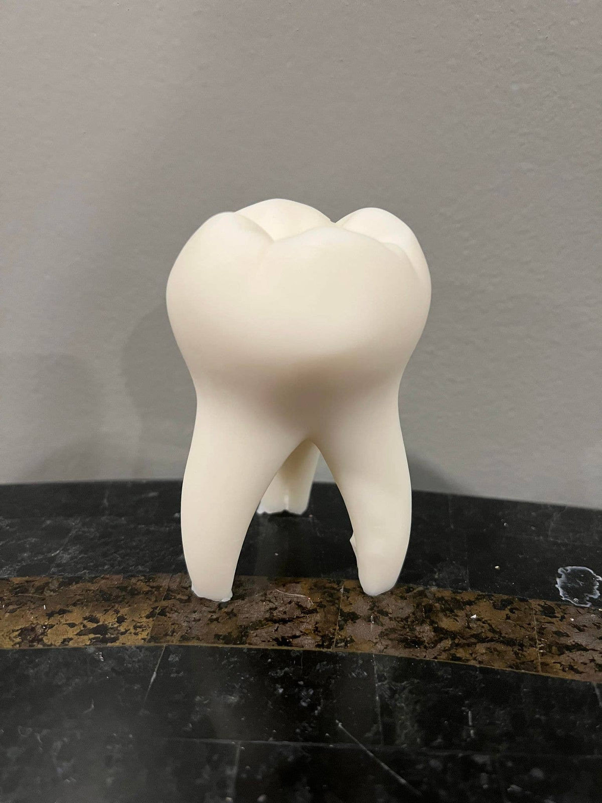 Tooth: White / Lavender Sage
