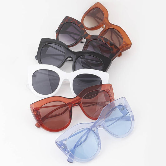 Tinted Round Cateye Sunglasses: Mix Color