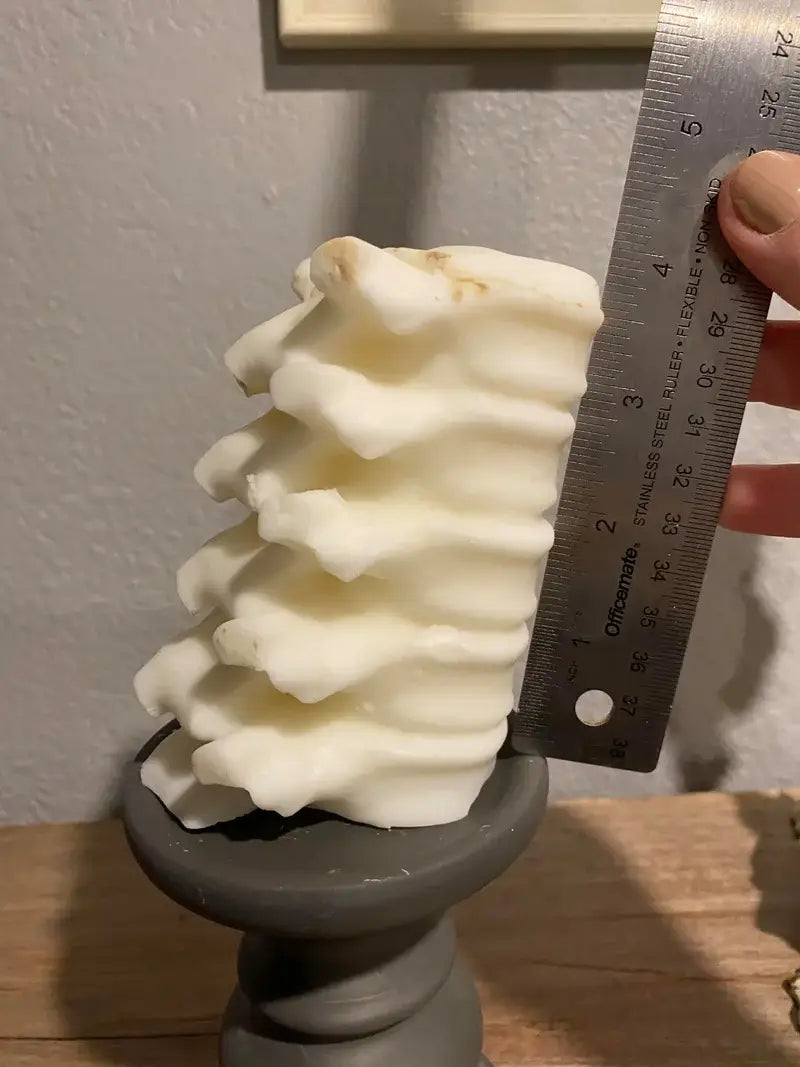Large Spine Candle: White / Sugar Cookie