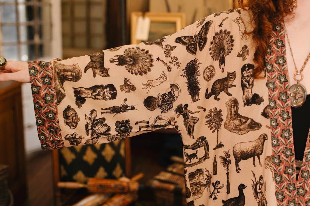 Curiosities Pixie Duster Crop Kimono w/ whimsical print