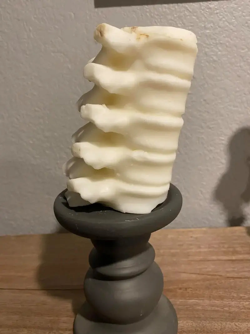 Large Spine Candle: White / Sugar Cookie