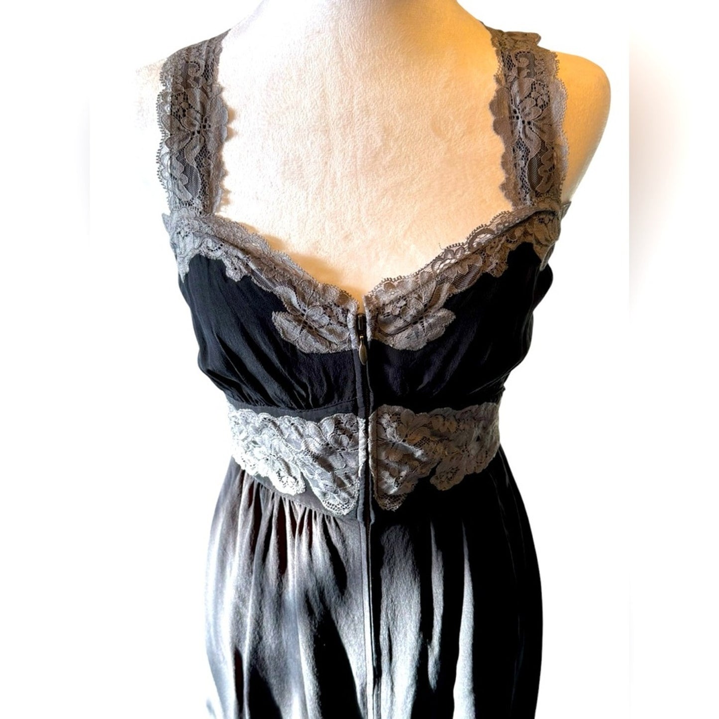 Betsey Johnson Silk Y2K 40s style dress Size 6