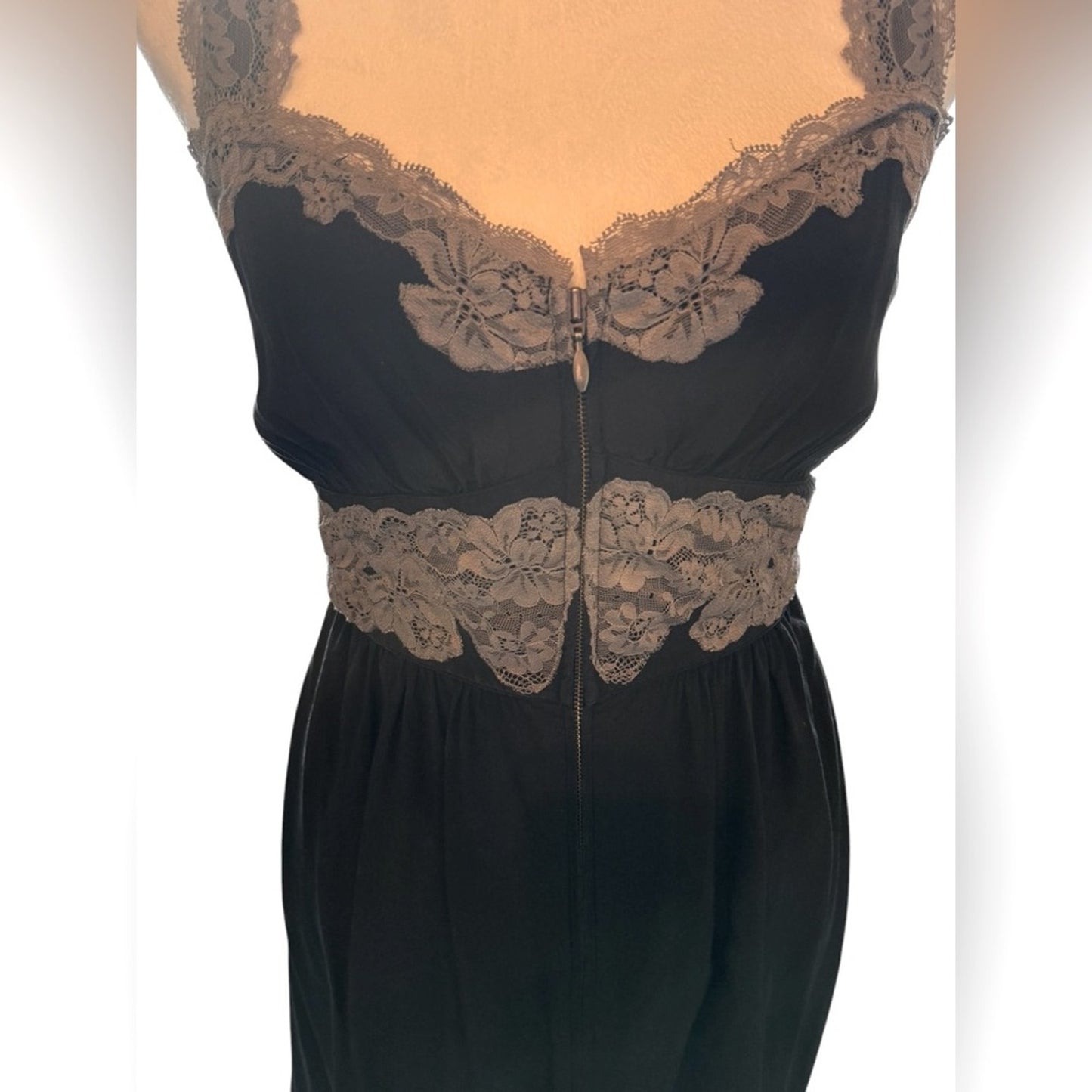 Betsey Johnson Silk Y2K 40s style dress Size 6